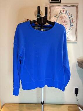 Seven7 Women's Royal Blue Waffle Knit Crewneck Sweatshirt with Thumbholes
